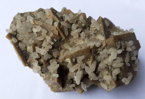 Siderite, Quartz<br />Vizille, Grenoble, Isère, Auvergne-Rhône-Alpes, Francia<br />10 x 6 cm<br /> (Author: Volkmar Stingl)