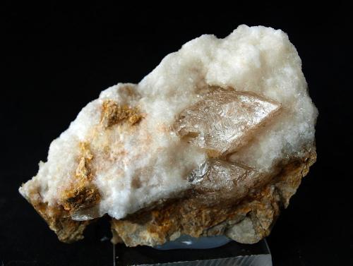 Yeso<br />Las Viudas, La Alcoraya, Alicante/Alacant, Comarca Campo de Alicante, Alicante / Alacant, Valencian Community / Comunitat Valenciana, Spain<br />9 x 6.5 cm<br /> (Autor: Pedro Antonio)