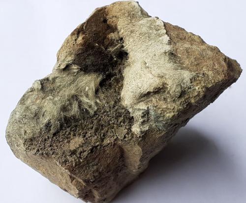 Epidote, Actinolite (variety Byssolite)<br />Knappenwand, Knappenwand area, Untersulzbach Valley, Hohe Tauern, Salzburg, Austria<br />6 x 5,5 cm<br /> (Author: Volkmar Stingl)