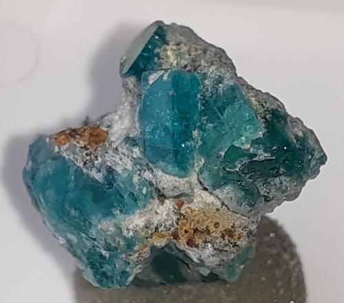 Beryl (variety Emerald)<br />Muzo mining district, Western Emerald Belt, Boyacá Department, Colombia<br />1 x 1 cm<br /> (Author: Volkmar Stingl)