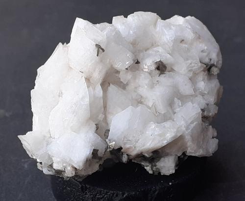 Orthoclase (variety Adularia)<br />Lapenkar, Valle Stilupp, Valle Ziller (Zillertal), Tirol Norte, Tirol, Austria<br />4 x 3 cm<br /> (Author: Volkmar Stingl)