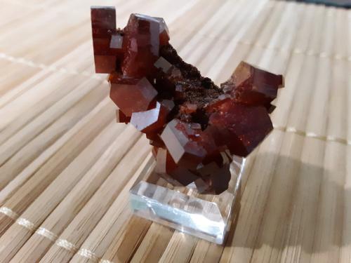 Vanadinite<br />Coud'a, Mibladen mining district, Mibladen, Midelt, Midelt Province, Drâa-Tafilalet Region, Morocco<br />3.6 x 3.0 x 2.0 cm<br /> (Author: Casimir Sarisky)