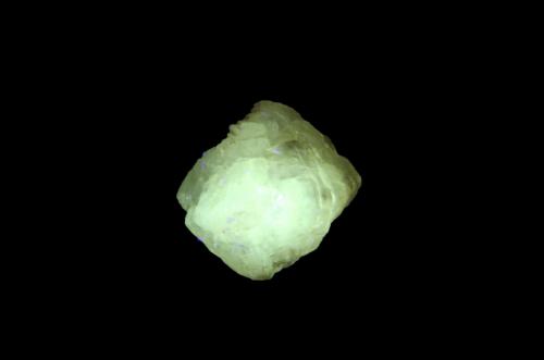 Cerussite<br />Mibladen (Mibladen mining district), Midelt, Midelt Province, Drâa-Tafilalet Region, Morocco<br />26mm x 28mm x 23mm<br /> (Author: Firmo Espinar)