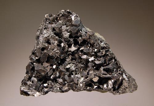 Enargite<br />Colquijirca mining district, Pasco Province, Pasco Department, Peru<br />6.5 x 5.3 cm<br /> (Author: Michael Shaw)
