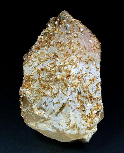 Roscherita, Eosphorita, Cuarzo<br />Taquaral, Itinga, Vale do Jequitinhonha, Minas Gerais, Brasil<br />8 x 5 cm.<br /> (Autor: Antonio P. López)