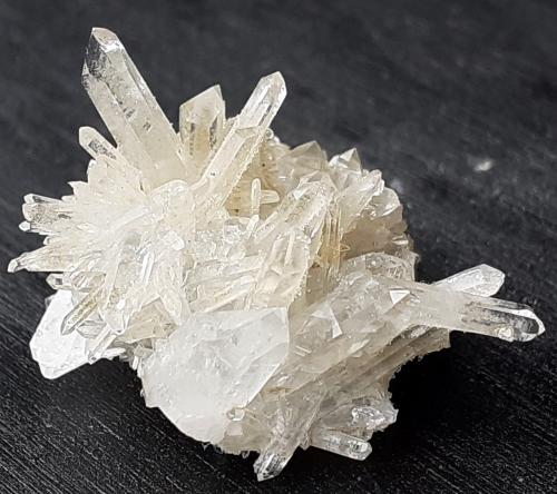 Quartz<br />Gaolingxia tunnel (construction site), Jianyang, Nanping Prefecture, Fujian Province, China<br />2,5 x 2,5 cm<br /> (Author: Volkmar Stingl)