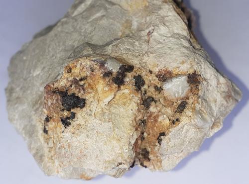 Descloizie, Dolomite, Smithsonite<br />Hochobir mining district, Hochobir Mountain, Eisenkappel-Vellach, Völkermarkt District, Carinthia/Kärnten, Austria<br />6 x 5 cm<br /> (Author: Volkmar Stingl)