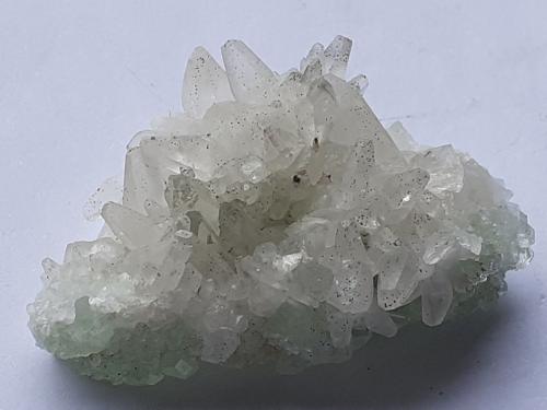Calcite, Fluorite, Pyrite<br />Baimashan tunnel (construction site), Qianbaxia, Wuyishan, Nanping Prefecture, Fujian Province, China<br />3,5 x 2,5 cm<br /> (Author: Volkmar Stingl)