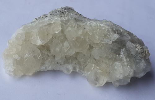 Slightly yellow, blocky Calcite crystals. (Author: Volkmar Stingl)