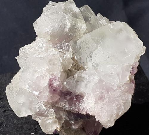 Fluorite<br />Lead mines, Obernberg am Brenner, Innsbruck-Land District, Tyrol/Tirol, Austria<br />6 x 4,5 cm<br /> (Author: Volkmar Stingl)