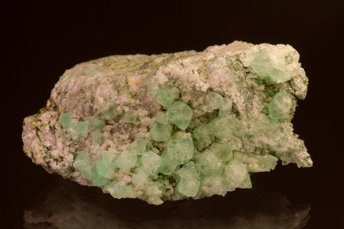 Fluorite<br />Pockart Lake, Gastein Valley, St. Johann im Pongau, Hohe Tauern, Salzburg, Austria<br />36 x 18 mm<br /> (Author: Gerhard Brandstetter)