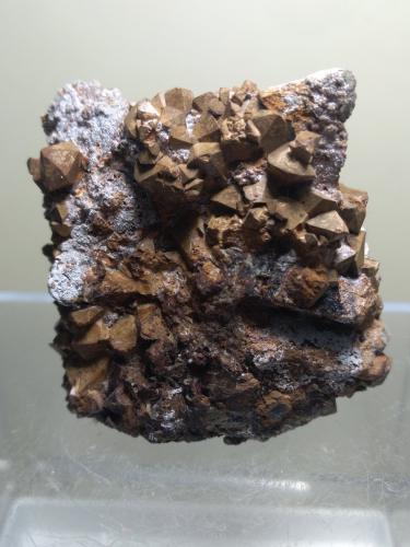 Sturmanite<br />Zona minera N'Chwaning, Kuruman, Kalahari manganese field (KMF), Provincia Septentrional del Cabo, Sudáfrica<br />40 x 40 mm<br /> (Author: Sante Celiberti)