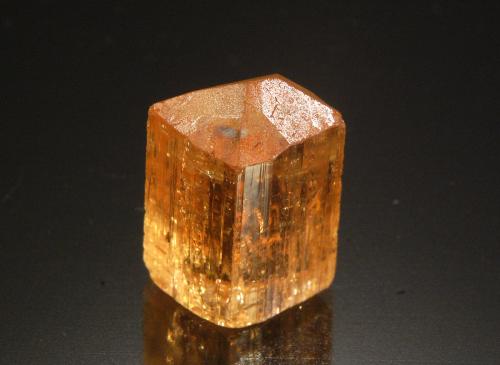 Topaz<br />Ouro Preto, Minas Gerais, Brazil<br />2.0 x 1.5 cm<br /> (Author: Michael Shaw)