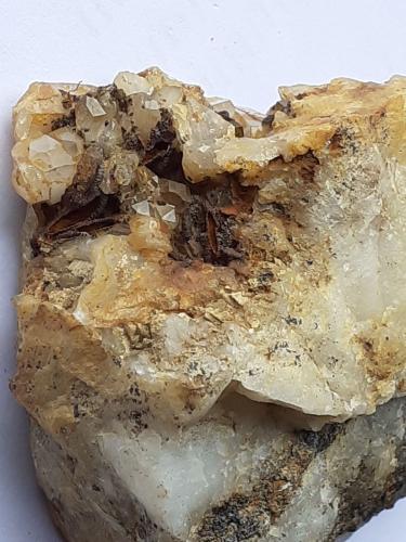 Quartz, limonite after Hematite<br />Möseralm, Fiss, Landeck District, North Tyrol, Tyrol/Tirol, Austria<br />5,5 x 5 cm<br /> (Author: Volkmar Stingl)
