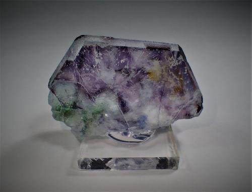 Fluorite (Spinel Law Twin)<br />Erongo Mountain, Usakos, Erongo Region, Namibia<br />56 mm x 30 mm x 19 mm<br /> (Author: Don Lum)