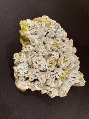 Plumbogummite, Pyromorphite<br />Yangshuo / Laohu area, Haiyang Mountains, Guilin Prefecture, Guangxi Zhuang Autonomous Region, China<br />158 mm X 150 mm X 90 mm<br /> (Author: Robert Seitz)