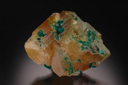 Wulfenite with Dioptase
Tsumeb
4.5 x 3.4 x 2.1 cm (Author: Gail)