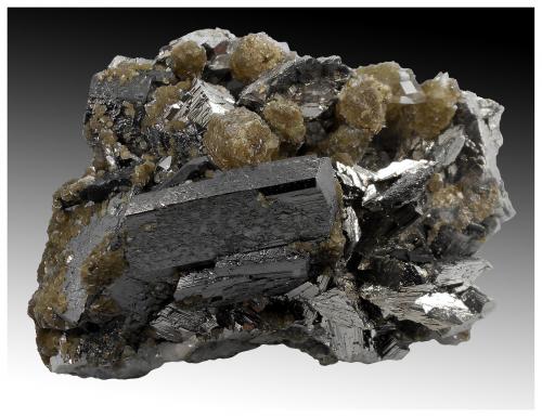 Ferberite, Arsenopyrite, Quartz, Muscovite<br />Minas da Panasqueira, Aldeia de São Francisco de Assis, Covilhã, Castelo Branco, Cova da Beira, Centro, Portugal<br />16 cm x 14 cm x 8 cm<br /> (Author: silvia)