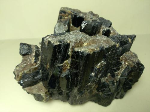 Ferberite, Arsenopyrite, Muscovite<br />Minas da Panasqueira, Aldeia de São Francisco de Assis, Covilhã, Castelo Branco, Cova da Beira, Centro, Portugal<br />10,5 x 10,5 cm<br /> (Author: Sante Celiberti)