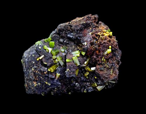 Pyromorphite<br />Lanteira, Comarca Guadix, Granada, Andalusia, Spain<br />18x12x12mm<br /> (Author: Carlos Pareja)