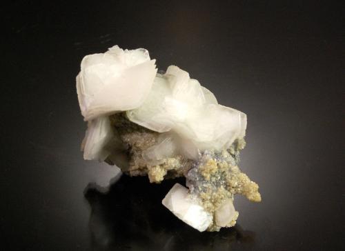 Calcite<br />Herja Mine, Chiuzbaia, Baia Sprie, Maramures, Romania<br />5.5 x 3.5 x 3.5 cm<br /> (Author: Michael Shaw)
