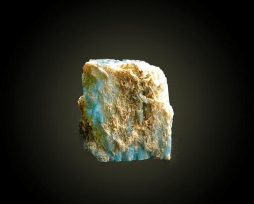 Beryl (variety aquamarine) and Quartz<br />Shigar District, Gilgit-Baltistan (Northern Areas), Pakistan<br />42 mm x 45 mm x 24 mm<br /> (Author: Firmo Espinar)