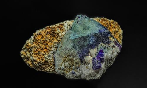 Fluorite, Quartz<br />Brandberg area, Erongo Region, Namibia<br />8.4 x 7.6 cm<br /> (Author: am mizunaka)
