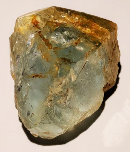 Topacio<br />San Nicolás mining group (San Nicolás Mine), Valle de la Serena, Comarca La Serena, Badajoz, Extremadura, Spain<br />2,5 x 2,0 cm.<br /> (Autor: carles)