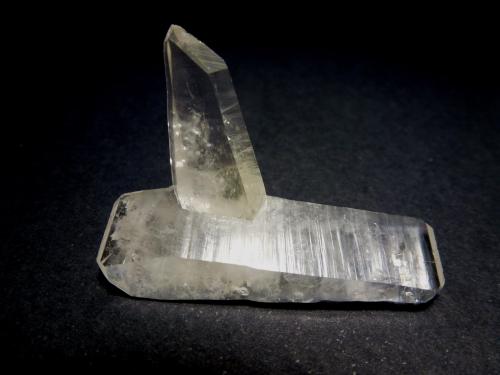 Cuarzo (variedad cristal de roca)<br />Zona minera Mundo Nuevo, Mundo Nuevo, Huamachuco, Provincia Sánchez Carrión, Departamento La Libertad, Perú<br />5 x 4 cm.<br /> (Autor: javier ruiz martin)