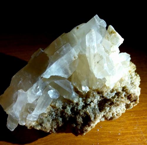 Gypsum<br />Lercara Friddi, Metropolitan City of Palermo Province, Sicily, Italy<br />8x4.5x3.5 cm<br /> (Author: mineralenzo)