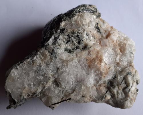 Schorl (Tourmaline Group)<br />Rifflkees, Valle Stubach, Distrito Zell am See, Salzburgo/Salzburg, Austria<br />8,5 x 7 cm<br /> (Author: Volkmar Stingl)