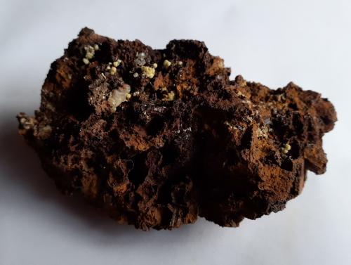 Mimetite, Calcite<br />Mina Ojuela, Mapimí, Municipio Mapimí, Durango, México<br />7 x 4,5 cm<br /> (Author: Volkmar Stingl)