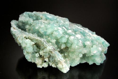 Boracite<br />Boulby Mine, Loftus, Yorkshire, England / United Kingdom<br />7.8 x 4.5 cm<br /> (Author: Michael Shaw)