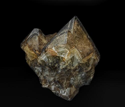 Quartz (variety smoky quartz)<br />Top Springs, Camfield, Victoria-Daly Region, Northern Territory, Australia<br />7.0 x 6.6 cm<br /> (Author: am mizunaka)