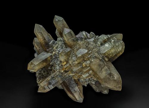 Quartz (variety smoky quartz), Orthoclase, Opal (variety hyalite)<br />Erongo Mountain, Usakos, Erongo Region, Namibia<br />14.5 x 11.0 x 9.5 cm<br /> (Author: am mizunaka)