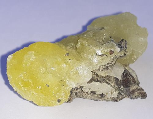 Brucite<br />Killa Saifullah District, Balochistan (Baluchistan), Pakistan<br />4 x 2,5 cm<br /> (Author: Volkmar Stingl)