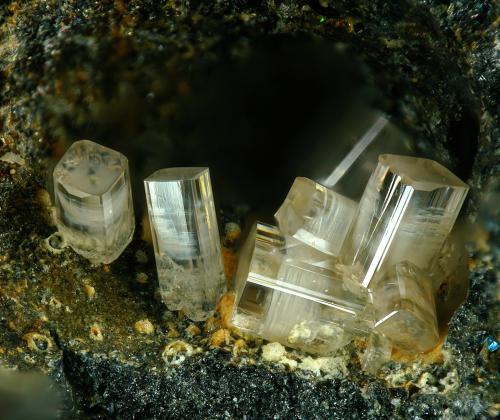 Phosgenita<br />Mazarrón, Comarca Alto Guadalentín, Region of Murcia (Murcia), Spain<br />Campo de visión 3,7 mm.<br /> (Autor: Rewitzer Christian)