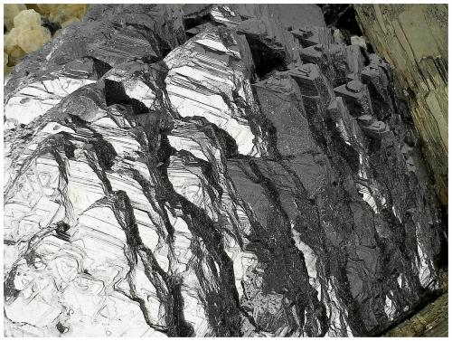 Pyrrhotite, Sphalerite, Quartz<br />Dalnegorsk, Dalnegorsk Urban District, Primorsky Krai, Russia<br />12 cm x 9 cm x 8 cm<br /> (Author: silvia)