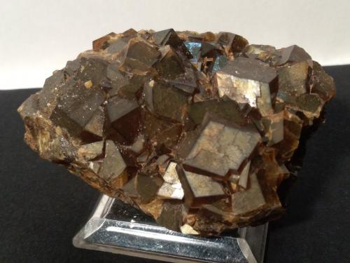 Andradite<br />Dalnegorsk, Dalnegorsk Urban District, Primorsky Krai, Russia<br />68 x 49 mm<br /> (Author: Sante Celiberti)