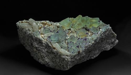 Fluorite, Quartz<br />Brandberg area, Erongo Region, Namibia<br />10.7 x 8.6 cm<br /> (Author: am mizunaka)