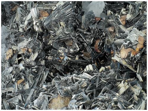 Chalcostibite, Quartz, Tetrahedrite<br />Mina Boldut, zona minera Cavnic, Cavnic, Maramures, Rumanía<br />15 cm x 12 cm x 4 cm<br /> (Author: silvia)