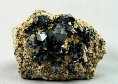 Magnetite-0112-1.jpg (Author: KDF-TX)