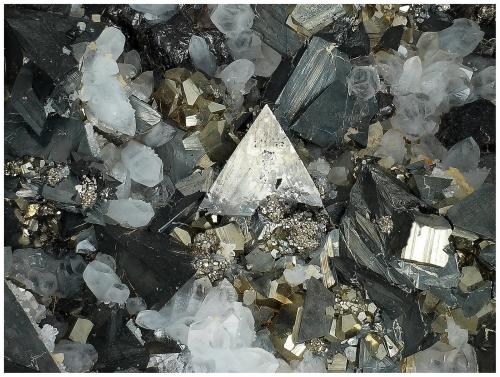 Tetrahedrite, Pyrite, Quartz, Sphalerite<br />Boldut Mine, Cavnic mining area, Cavnic, Maramures, Romania<br />15 cm x 12 cm x 5 cm<br /> (Author: silvia)