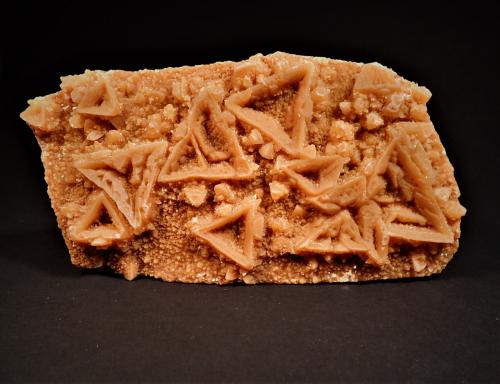 Calcite<br />Wenshan, Wenshan Autonomous Prefecture, Yunnan Province, China<br />180 mm x 93 mm<br /> (Author: Don Lum)