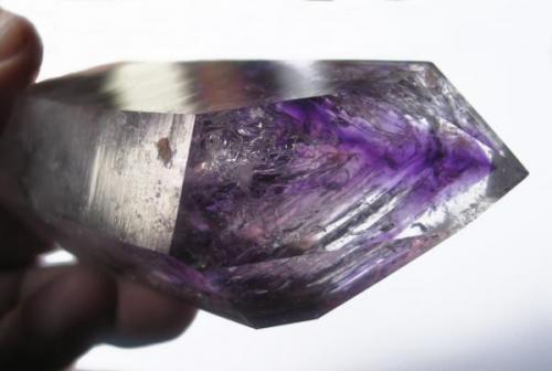 Amethyst quartz. Goboboseb. Namibia. 10x4,5x3 cm (Author: José Miguel)