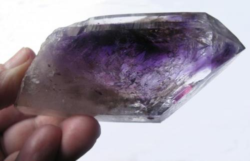 Amethyst quartz. Goboboseb. Namibia. 10x4,5x3 cm (Author: José Miguel)