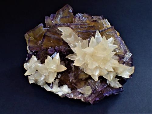 Fluorite, Calcite, Sphalerite<br />Annabel Lee Mine, Harris Creek Sub-District, Hardin County, Illinois, USA<br />176 mm x 135 mm<br /> (Author: Don Lum)