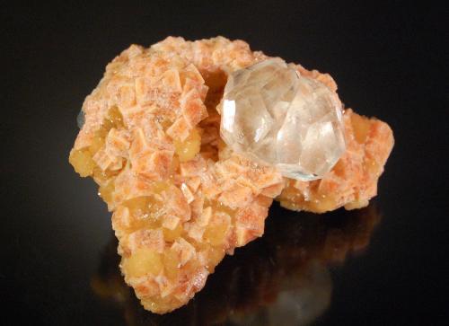 Calcite on Chabazite-(Ca)<br />Sarbaiskoe deposit, Rudny, Kostanay Region, Kazakhstan<br />6.8 x 5.6 cm<br /> (Author: Michael Shaw)