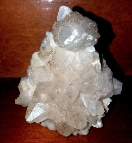 Calcite<br />Calatafimi, Trapani Province, Sicily, Italy<br />7 x 4 x 3.5 cm<br /> (Author: mineralenzo)