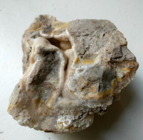 Calcite<br />Lascari, Metropolitan City of Palermo Province, Sicily, Italy<br />10 x 9 cm<br /> (Author: mineralenzo)